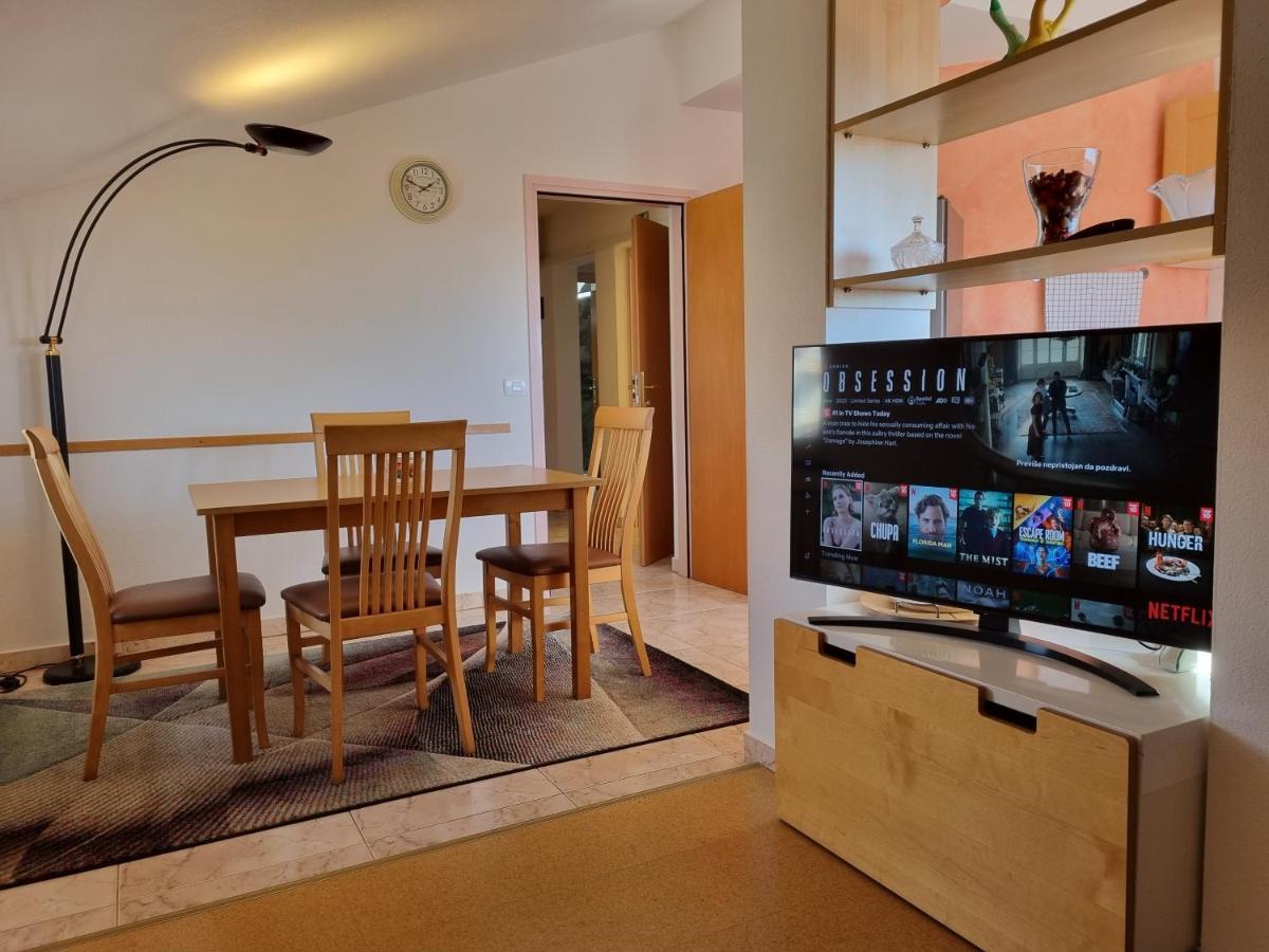 우마그 Apartma Katy 아파트 외부 사진