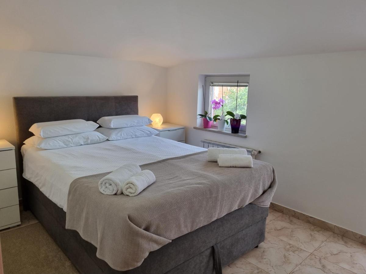 우마그 Apartma Katy 아파트 외부 사진