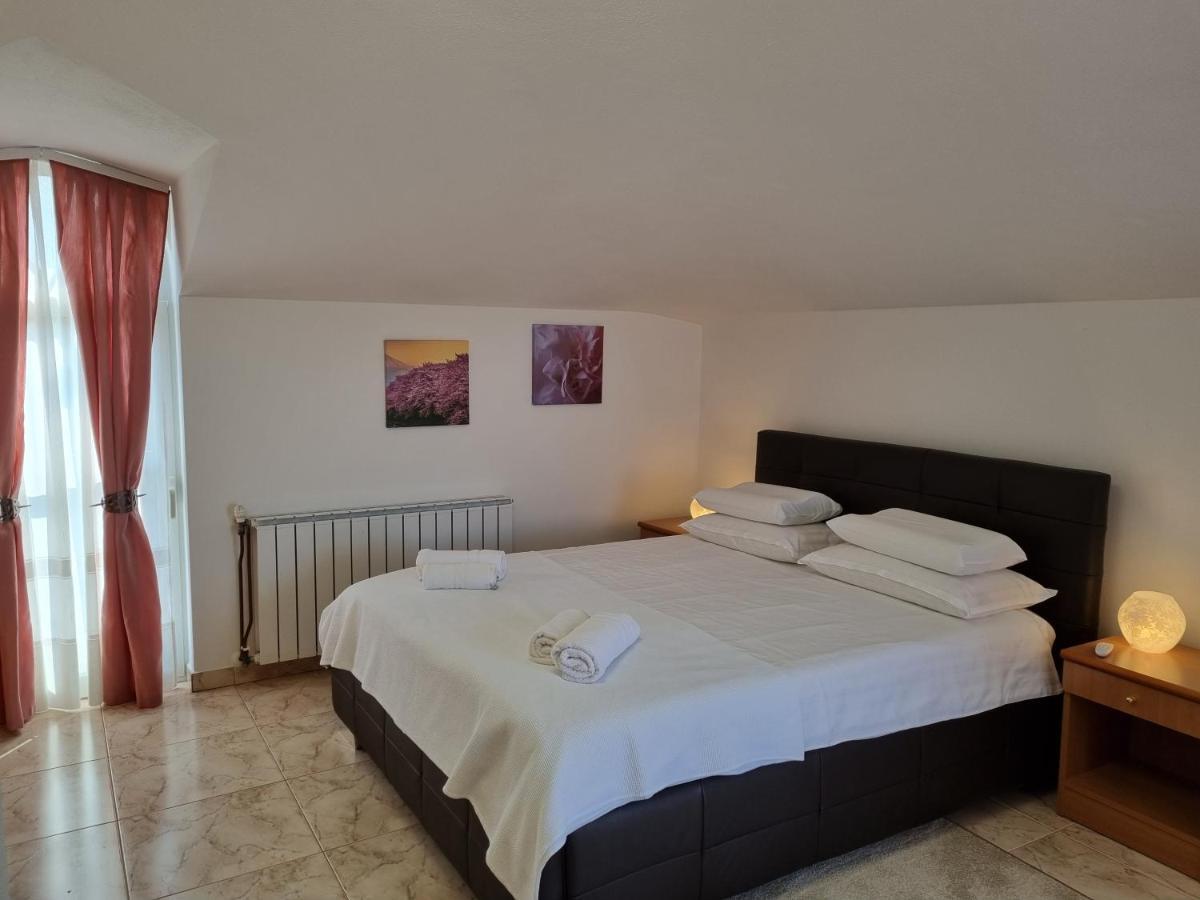 우마그 Apartma Katy 아파트 외부 사진